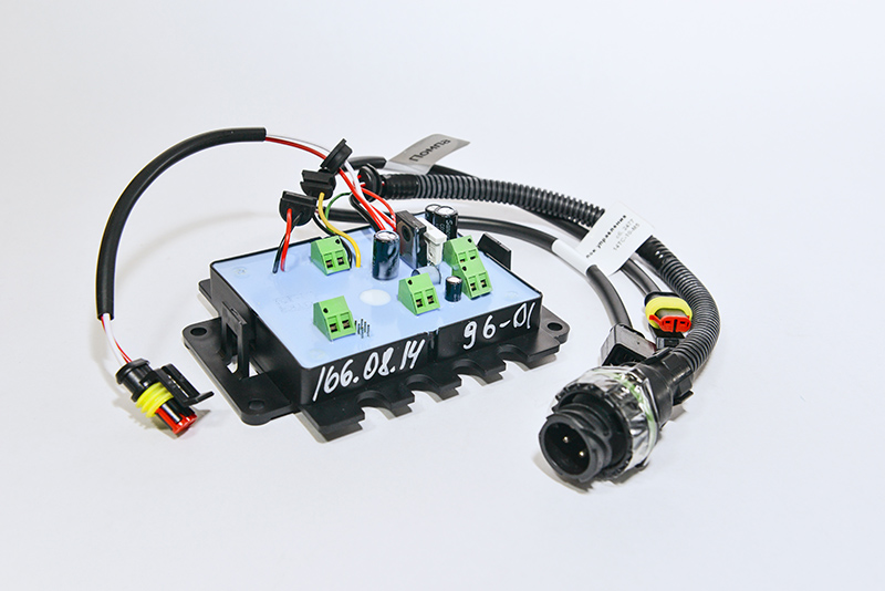 Блок управления (14ТС-10-М5 с японской свечой 18V)